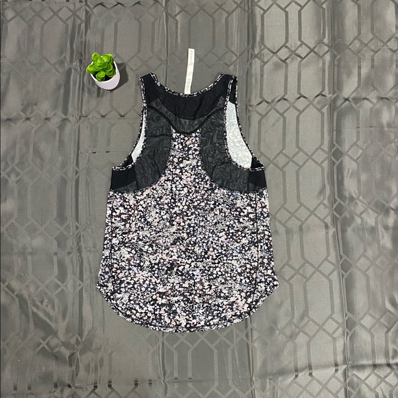 Lululemon Sculpt Tank II - Picture 4 of 7